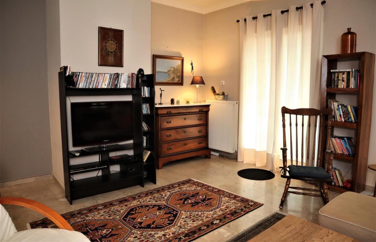 Apartamento Amazing Penthouse In Ambelokipi Atenas Exterior foto