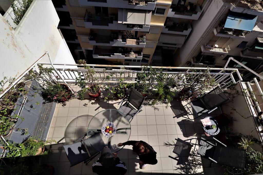 Apartamento Amazing Penthouse In Ambelokipi Atenas Exterior foto